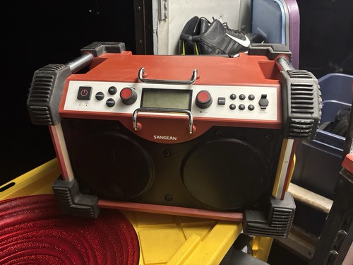 Sangean 100 fatbox radio - sangean-fb-100,