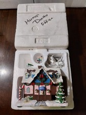 Hawthorne Village, "Ufficio