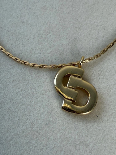 Christian dior charm - christian,