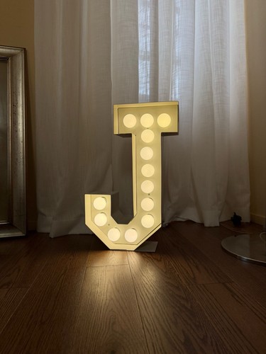 Vegaz lettere luminose - j,