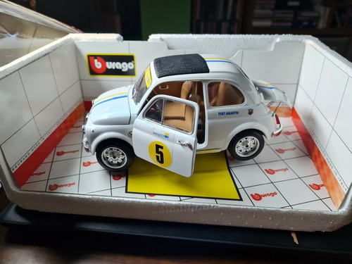Modello abarth 500 - 1/18,