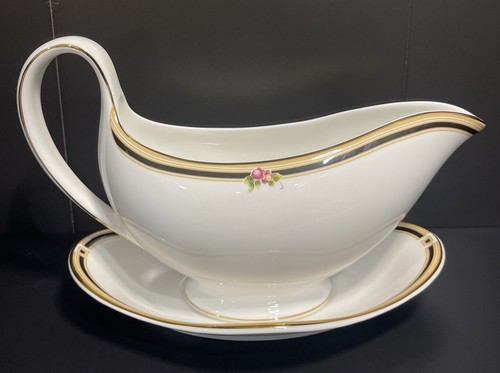 Wedgwood clio gravy boat con - wedgwood,
