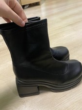 Stivali Neri A Mezza Gamba