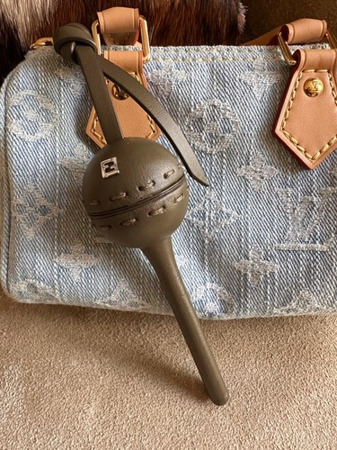 Fendi chupa chaps - fendi,