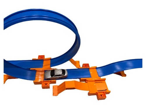 Hot wheels pista - loop, auto
