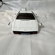 AUTOart James Bond Lotus