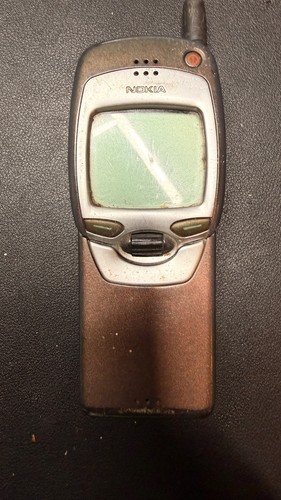 Nokia 7110 cellulare vintage