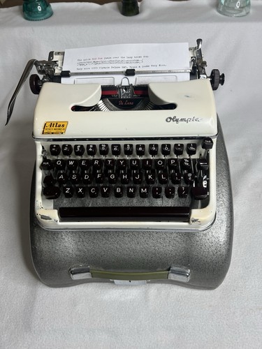 Macchina scrivere portatile - scrivere,