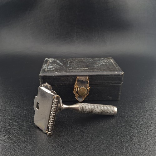 Rasoio sicurezza vintage - di,