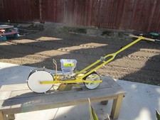 Seminatrice da giardino di