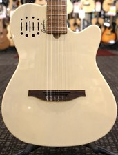 Godin Multiac Mundial Ozark Cream '24 usato