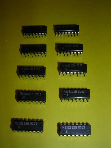 Ten signetics n82s123n - (10),