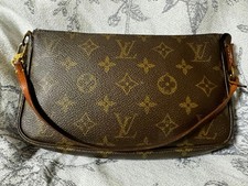 Louis Vuitton Pochette