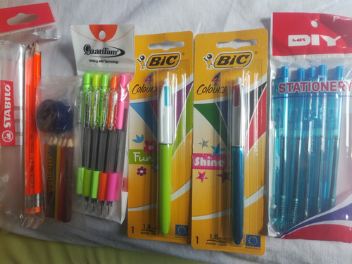 Lotto penne matite con bic - e,