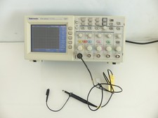 Tektronix TDS 2014 Oscilloscopio digitale per archiviazione a quattro canali TDS2MEM + P2220 #R2