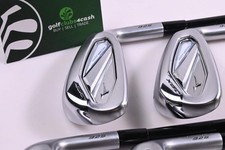 Mizuno JPX 925 ferri da stiro in metallo caldo / 7-PW + GW / aste flessibili senior MMT 65