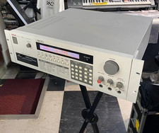 AkAI S900 Digital Sampler Rack