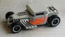 Hot Wheels Bone Shaker grigio