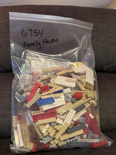 Lego creator family home - family,