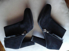 STIVALETTO DONNA  GEOX Nuovo. Colore: Nero Misura: 39