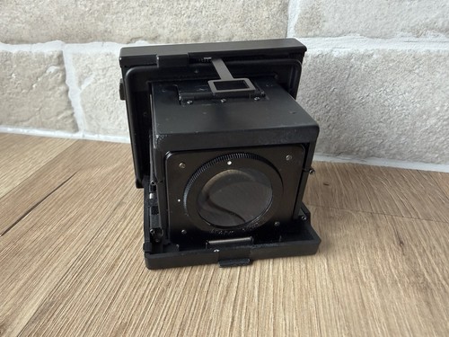 Waist level view - waist, mamiya