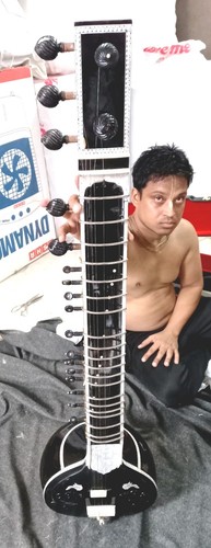 Sitar munda con - sitar, in