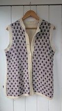 Gilet in maglia fatto a mano