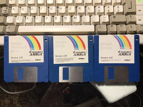 Workbench version amiga - 2.05,