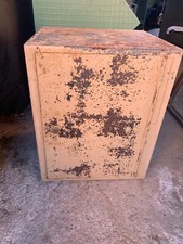 CREDENZA O STIPO IN FERRO