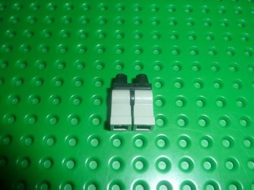 Lego jambe pour personnage - 1,