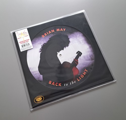 Brian may back the light - back,