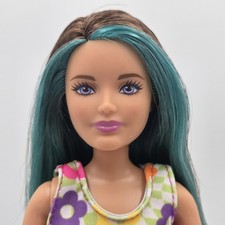 Barbie Skipper Doll w/ 2010
