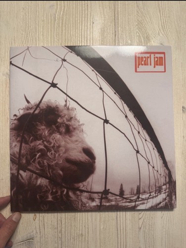 Pearl jam epic - →, →