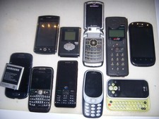 STOCK 10 CELLULARI MOTOROLA SAMSUNG NOKIA NGM VINTAGE LOTTO N.24 + REGALI