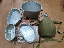 Borraccia E Gavetta Militare
