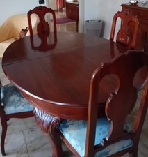 Tavolo ovale allungabile in noce più 4 sedie