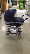 Vendo carrozzina Inglesina del 2000 colore blù