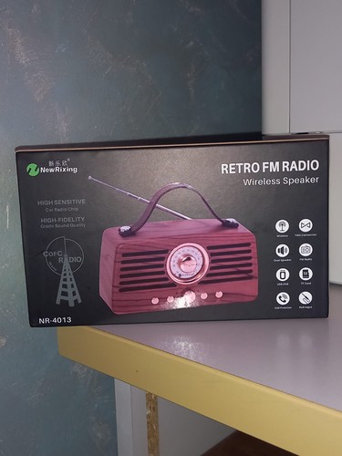 Speaker retro radio - radio, fm