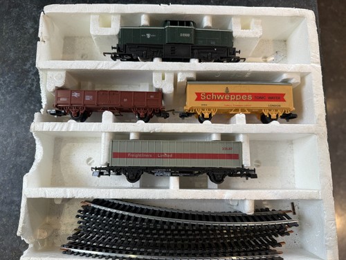 Lima train set - train, british