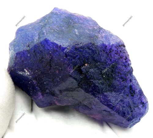 Pietra preziosa non - , tagliata