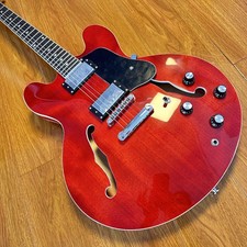 Chitarra elettrica 335 Cherry