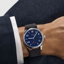 NOMOS Glashütte Club Campus