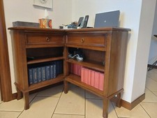 Mobiletto in legno angolare