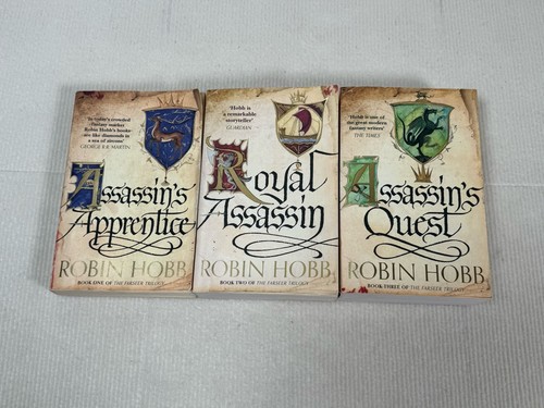The farseer trilogy - farseer,