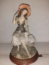 Giuseppe Armani capodimonte - Statua Pastorella a riposo (30 cm)