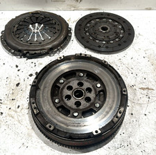 55210875 KIT FRIZIONE  VOLANO FIAT BRAVO 1.4 TURBO DIESEL 2007 RICAMBI USATI