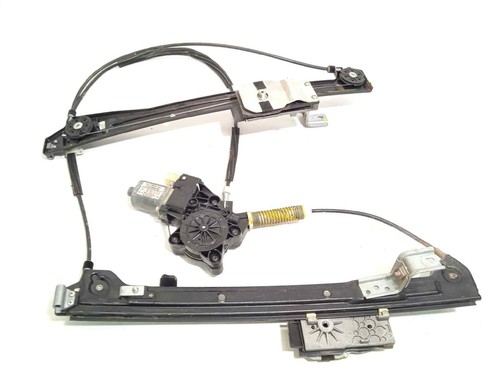 8820012 front right window - 8820012,