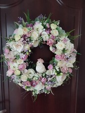 Corona di fiori primaverili