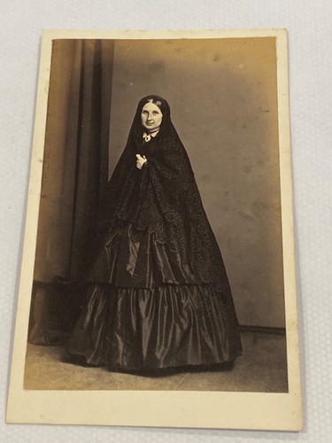 Antique cdv photo widow woman - widow,