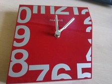 NATIVE LIVELLARA Orologio da parete Rosso mai usato